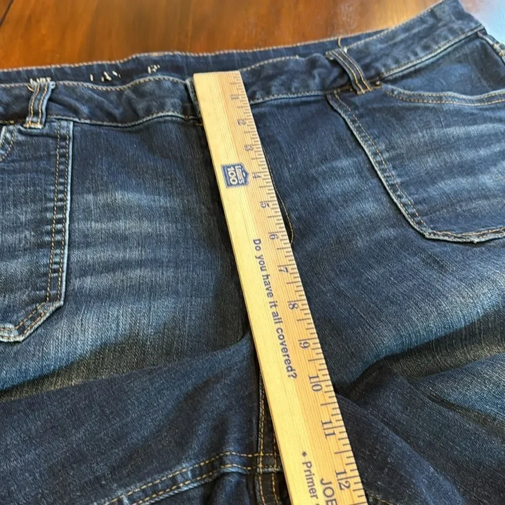 Lane Bryant Women’s Dark Wash Denim Stretch Shorts Size 22